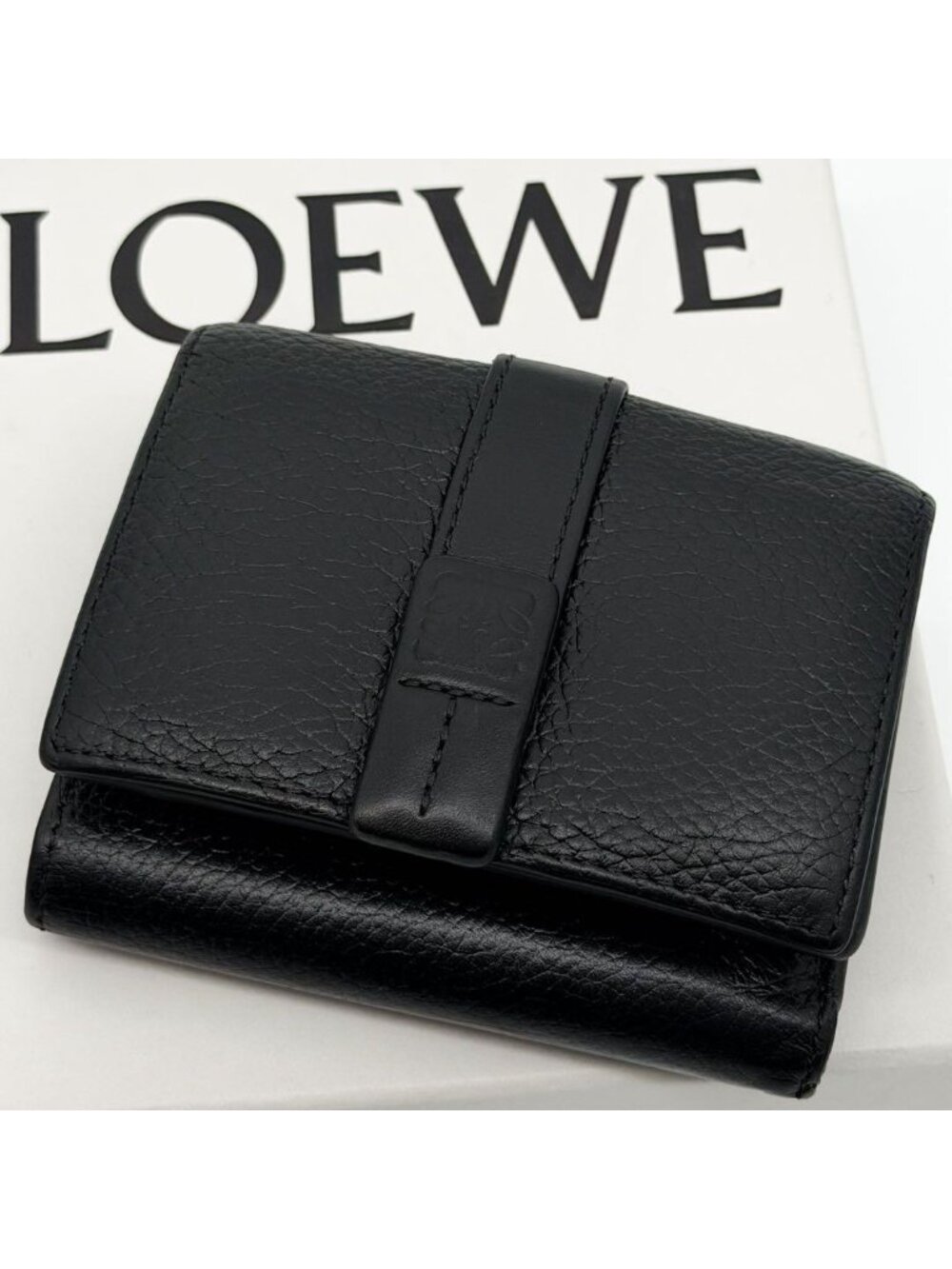 Loewe Vertical Wallet Small Anagram Compact